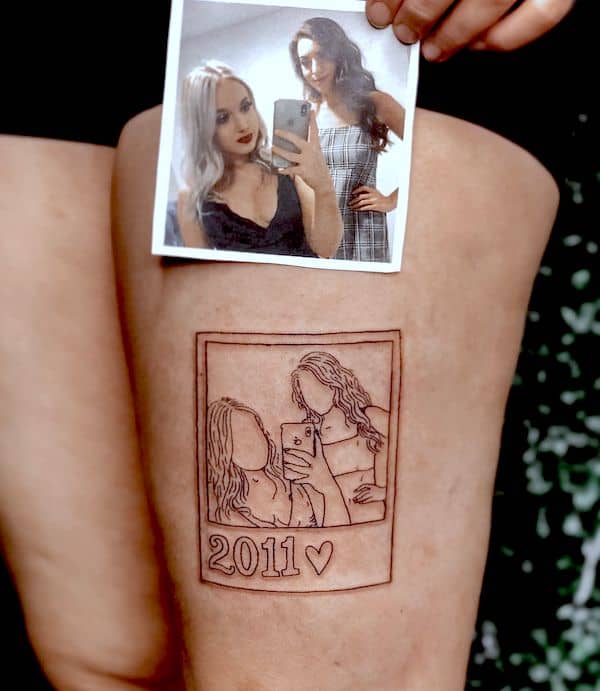 A selfie tattoo for besties by @tattoos.by.kenzie - - Creative and cute best friend tattoos