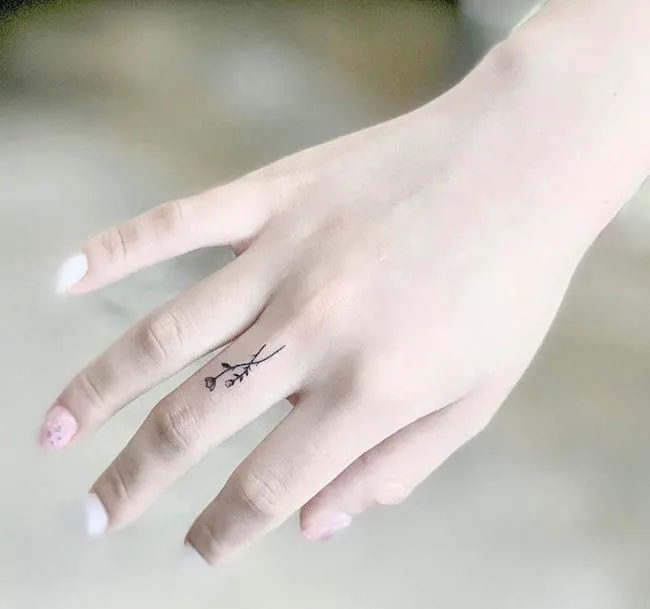 13 Elegant Finger Tattoos You Wont Regret in 10 Years  SheKnows