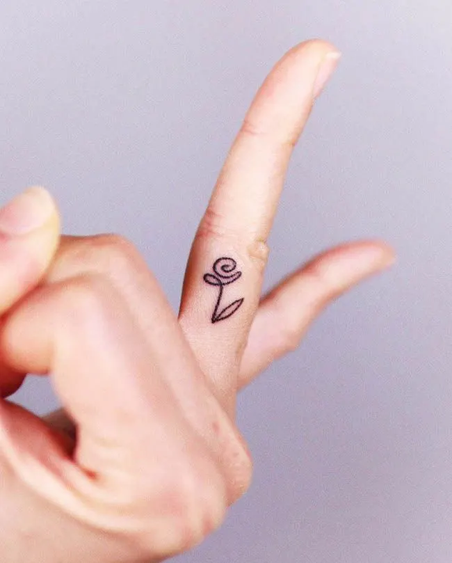 11 Woman Silhouette Line Tattoo Ideas That Will Blow Your Mind  alexie