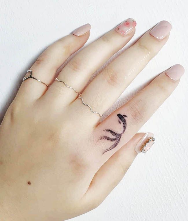 75+ Classy Pretty Finger Tattoos Ideas You'll Love - Miss Feminine