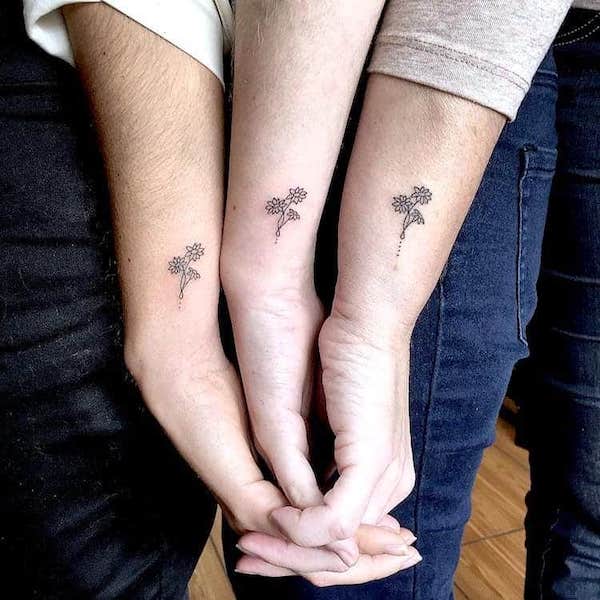 Mother and siblings tattoo by @ximenamil