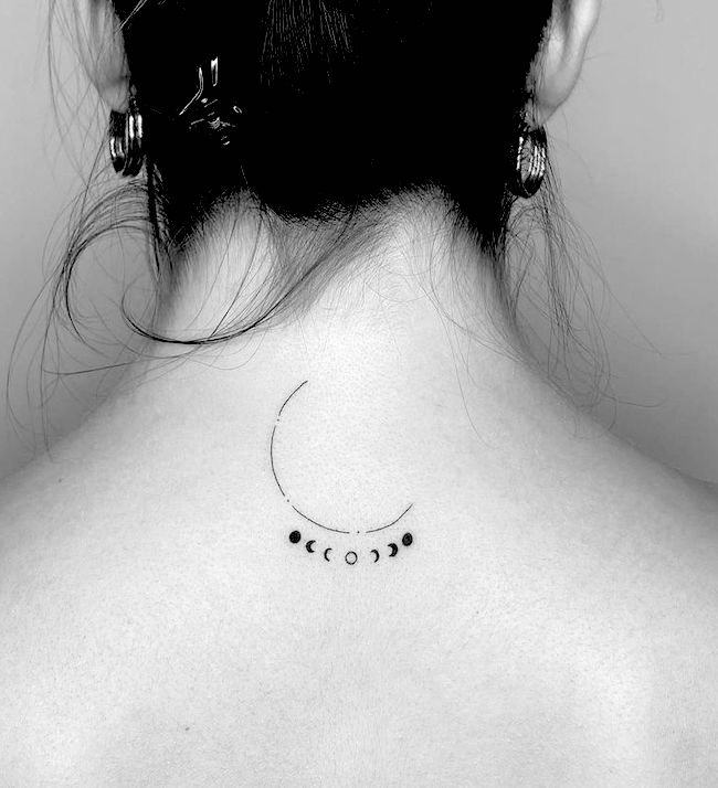 A single line minimalist tattoo on the back by @cagridurmaz