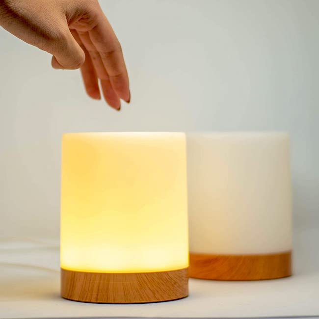 A pair of lamps to connect through a touch - Sweet gifts for long-distance couples