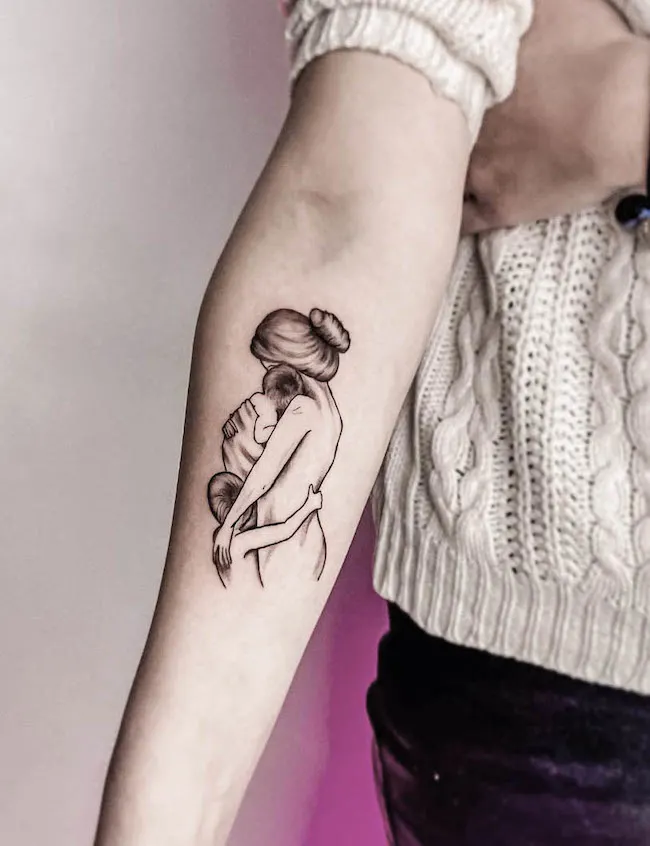 47 Meaningful Tattoos For Moms That Will Melt Your Heart