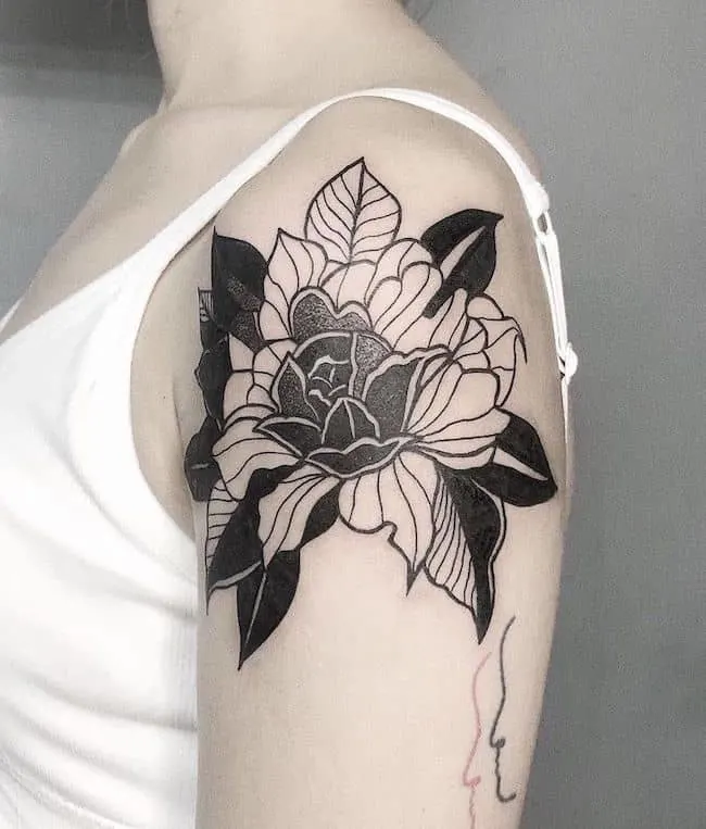 Tattoo of Roses Flowers Shoulder
