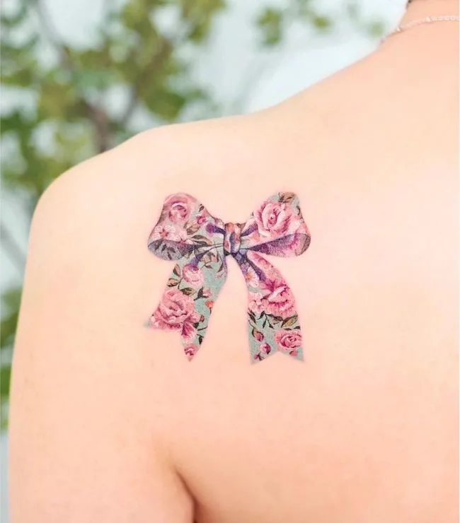 Blooming Shoulder Flower Tattoo Ideas - tattooglee | Flower tattoo shoulder,  Floral tattoo shoulder, Shoulder sleeve tattoos