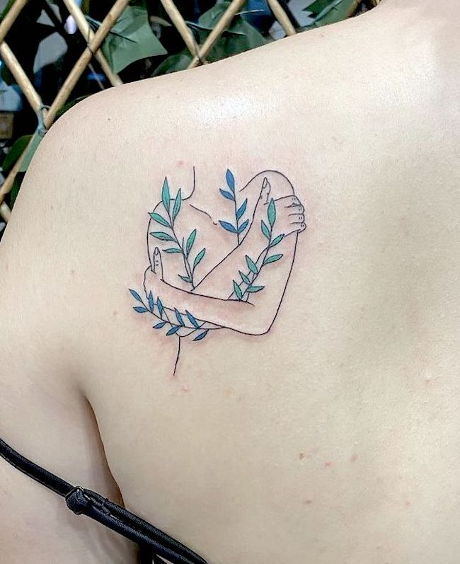 Self love shoulder blade tattoo by @vondiezyltattoos