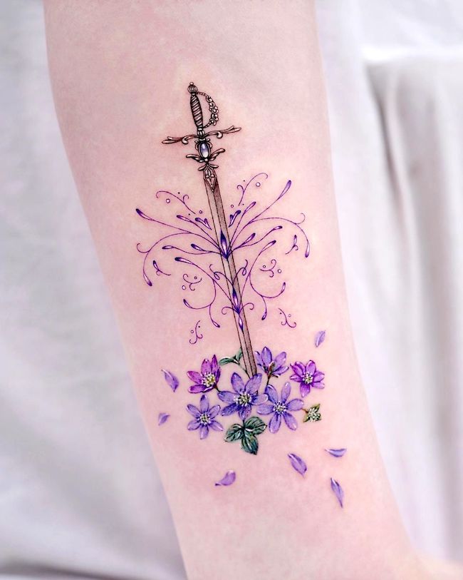 90 Amazing Tattoo Designs for Women in 2018  TattooBlend