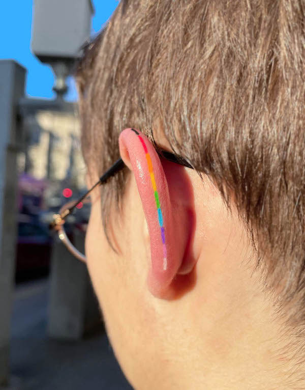 Rainbow line on the ear by @ssashi9