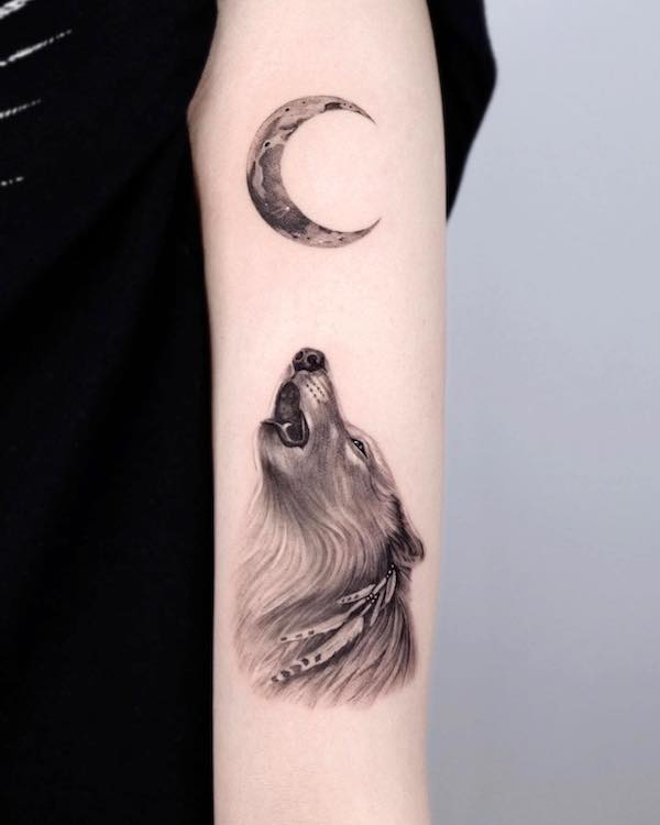 Realistic Wolf on Shoulder Instagram michaelbalesart by Michael Bales  TattooNOW