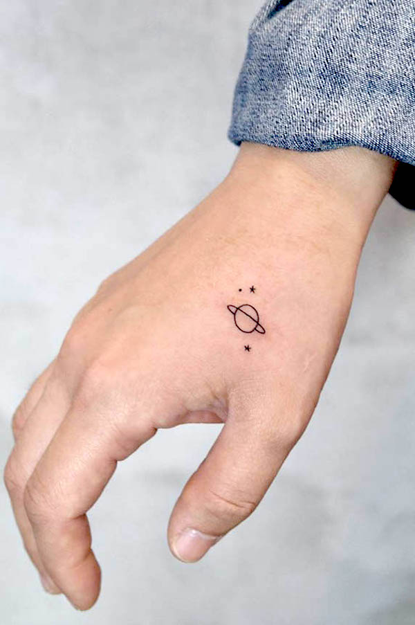 Small hand tattoos and their meanings