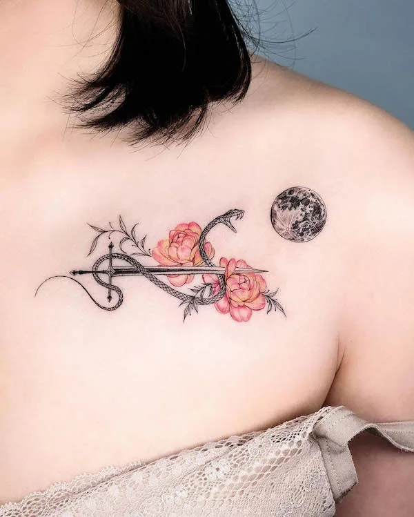 Clever Collarbone Tattoos