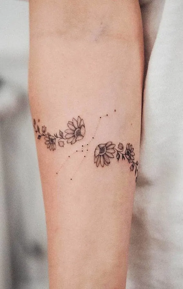 37 Stunning Armband Tattoos For Women  Our Mindful Life