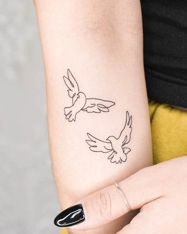 CARDINAL Set of 2 Temporary Tattoos  Symbol of a Passed Loved  Etsy  Cardinal  tattoos Red bird tattoos Small cardinal tattoo