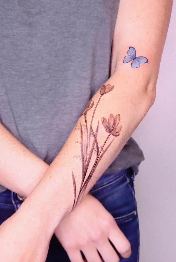 Butterfly and flowers armband tattoo by @peria_tattoo