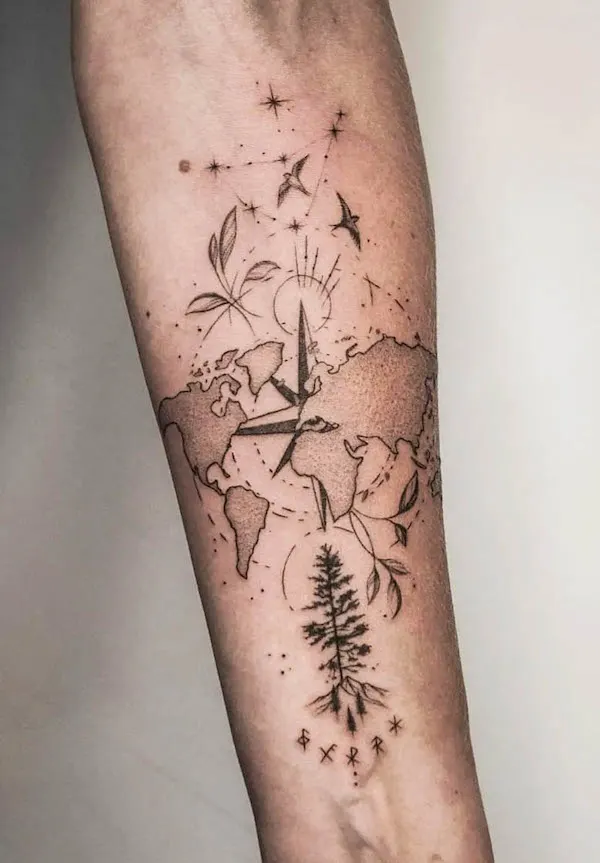 Map and compass tattoo by @linawhitetattoo