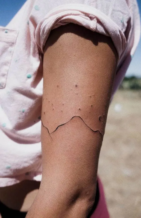 Minimalist landscape armband tattoo by @studiomontes