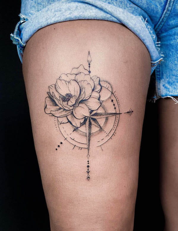 Rose compass tattoo by @tattoo_art_elisa