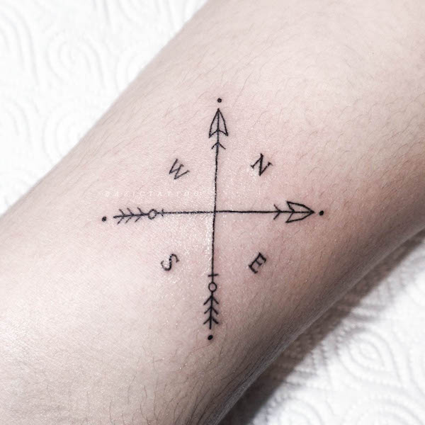 52 Beautiful Compass Tattoos with Meaning