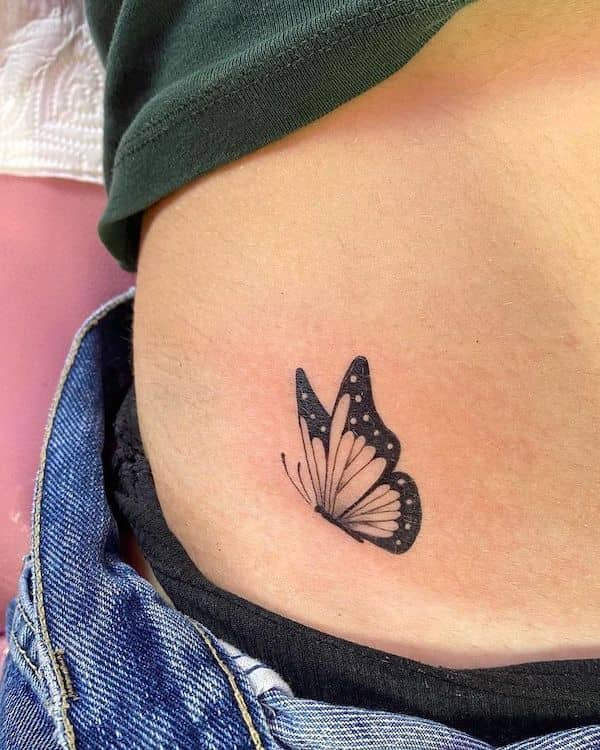 10 Minimalist Hip Tattoo Ideas If You Want Something Discreet