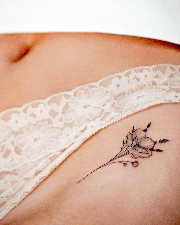 26 Fun and Attractive Small Hip Tattoo Designs for Women  Fancy Ideas  about Everything