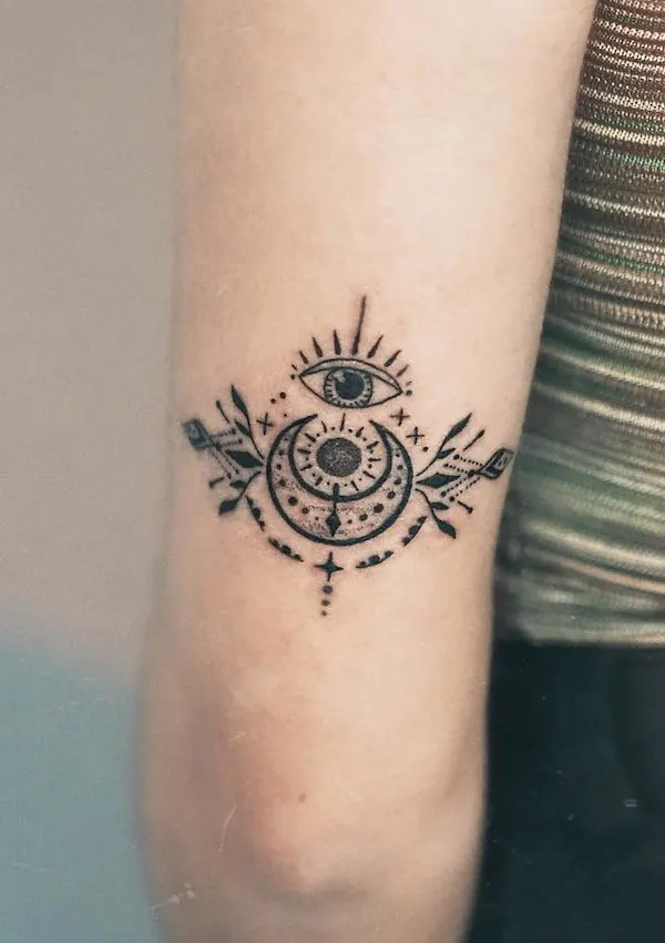 Eye and sun and moon tattoo by @zmfreespiri