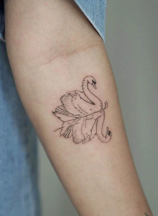 Watercolor Swan tattoo | Swan tattoo, Tattoos, Watercolor tattoo