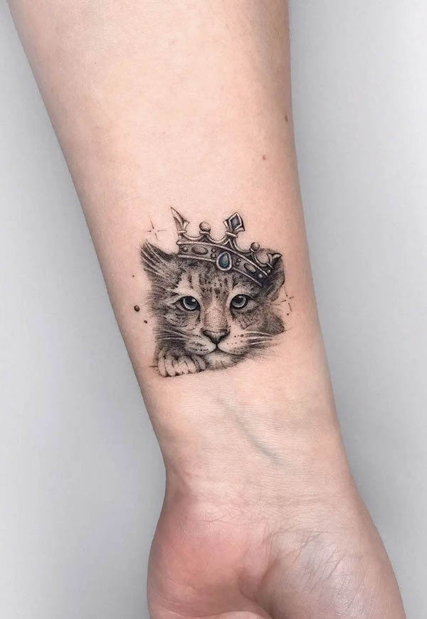 Lion and Cub Tattoo Ideas  Find awesome ideas about lion fa  Flickr