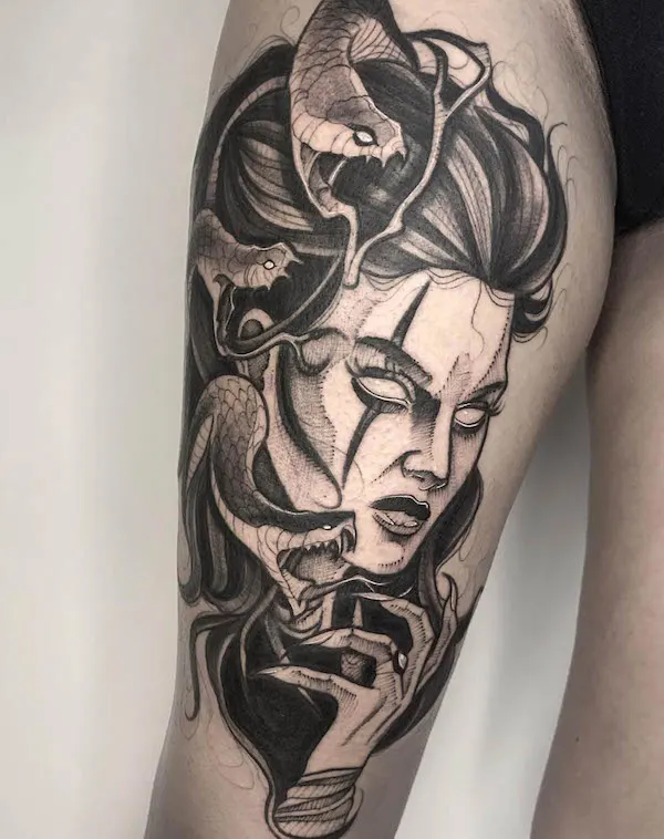 Bold Medusa thigh tattoo by @cierotattoo