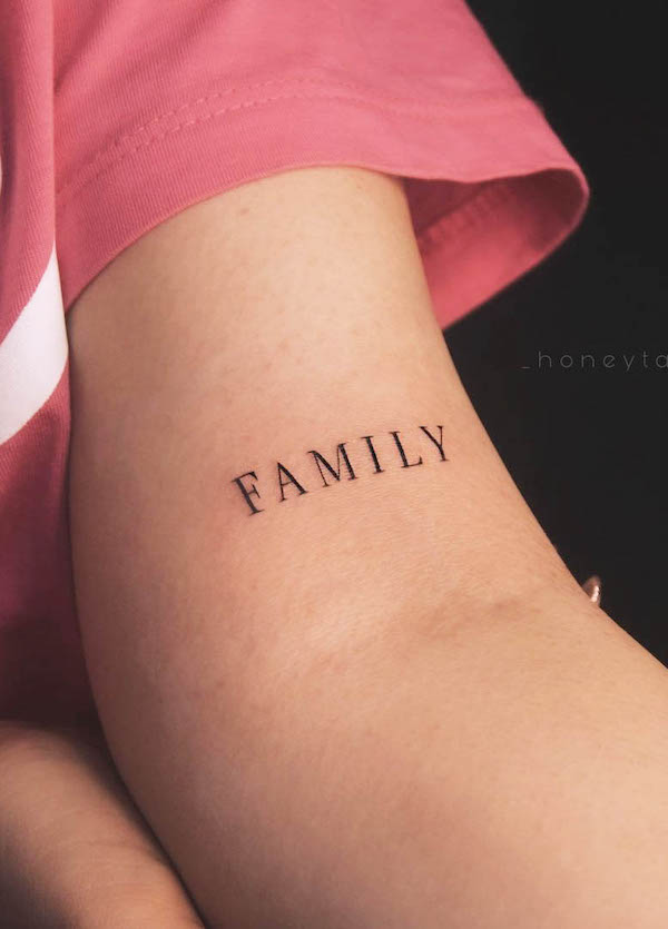 Family one-word tattoo by @_honeytattoo__