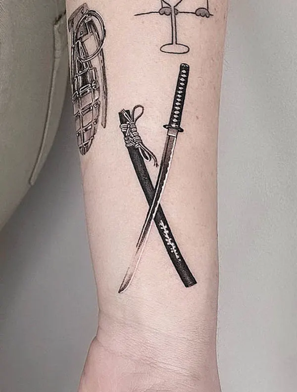 Anime & Manga Tattoos on Instagram: Zoros Swords - One Piece Can ya'll  name all three?! Been having fun doing these tattoos of weapons . . . . . .  . . . . . . . . . . #