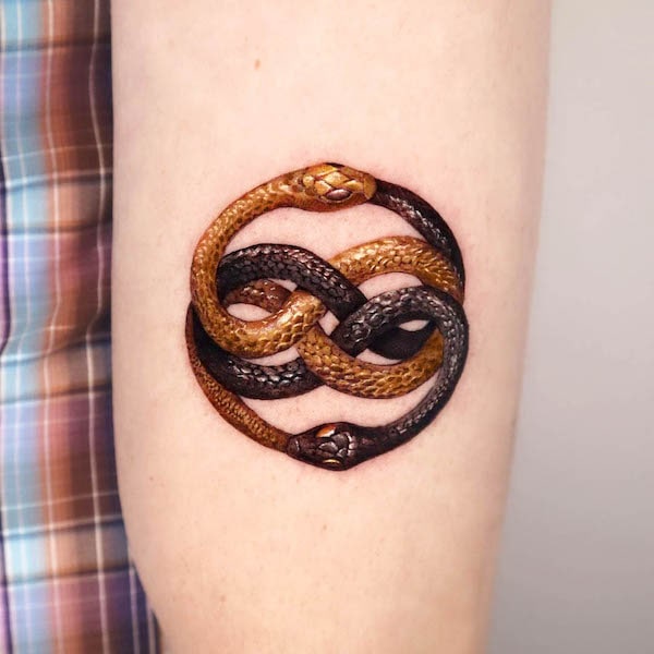 infinity ouroboros tattoo by @tattooist_coldy