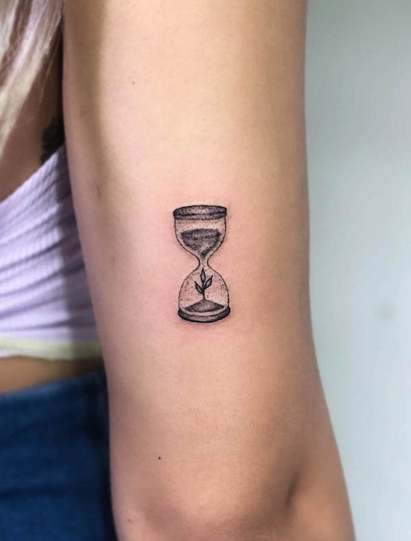 Details Small Hourglass Tattoo In Cdgdbentre