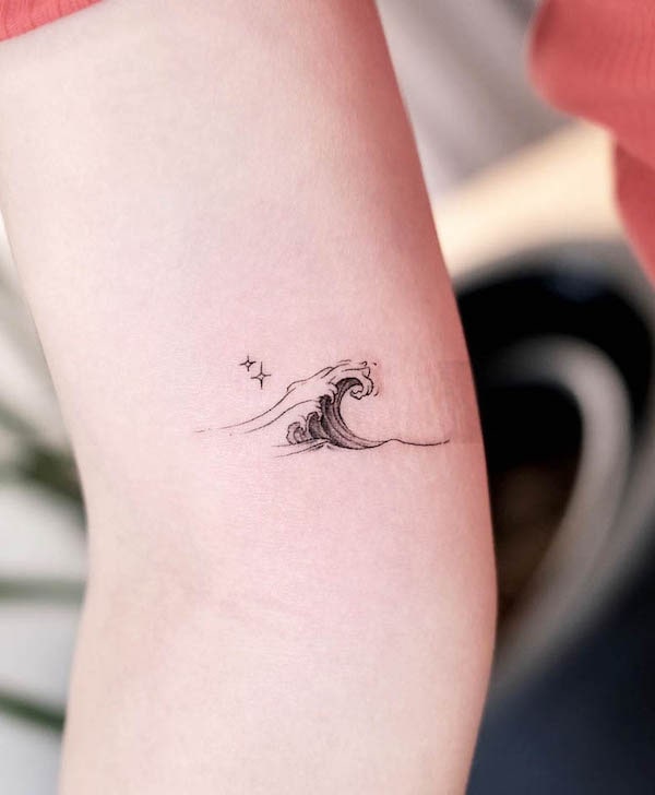 shoulder wave tattoo  Tiny Tattoo inc