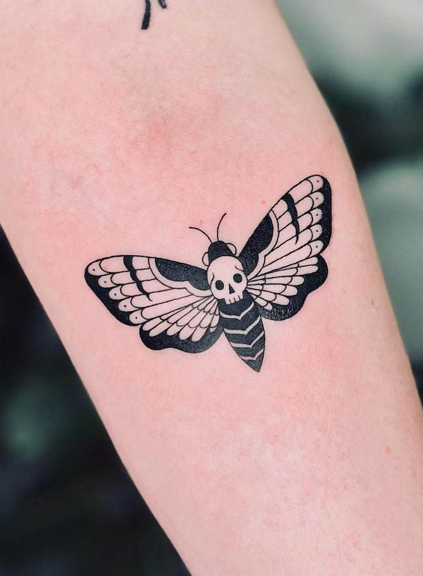 Simple death head moth blackwork tattoo by @soul_imagez_tattoo