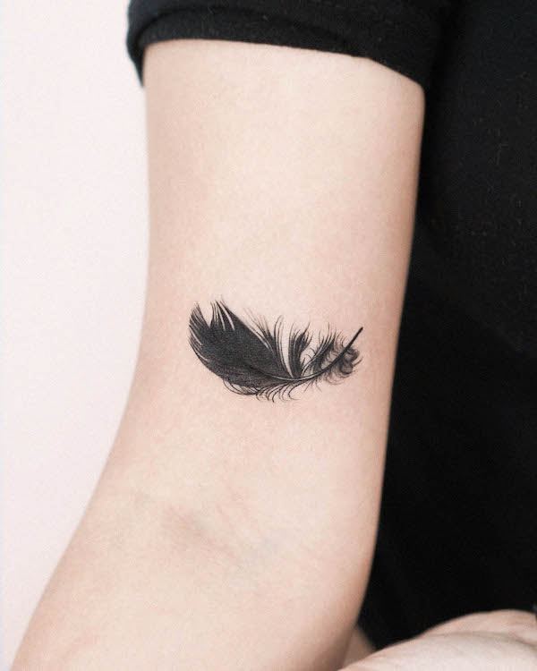 Tattoo uploaded by Stacie Mayer • Delicate feather tattoo by Fliquet  Renouf. #blackwork #linework #FliquetRenouf #feather • Tattoodo