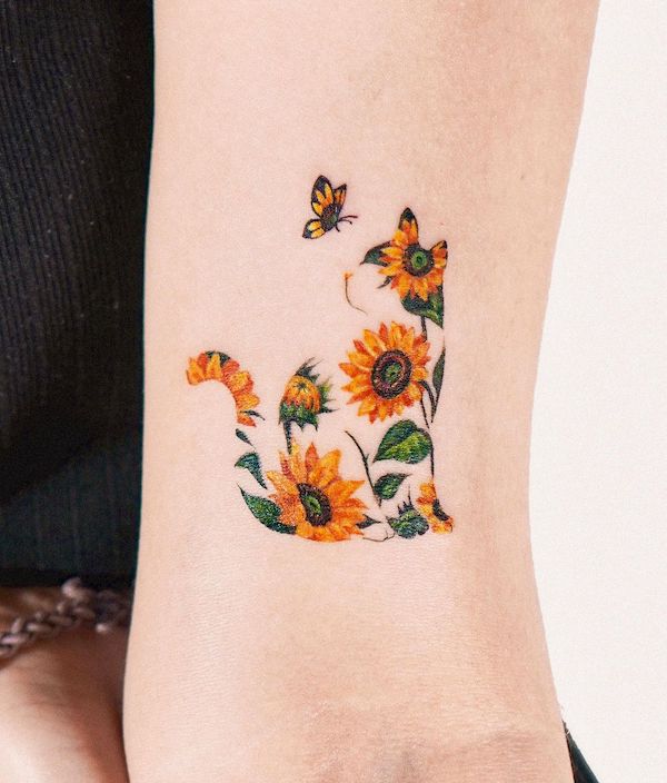 Sunflower cat tattoo by @tattooist_fluffy