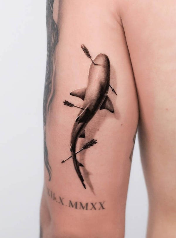 Arrow and shark tattoo by @prettypat