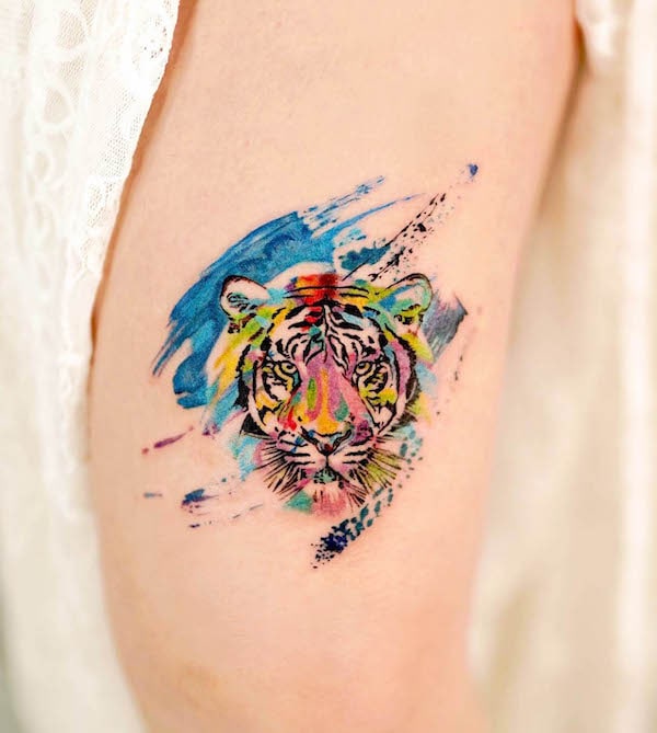 Artistic tiger tattoo by @9room_tattoo