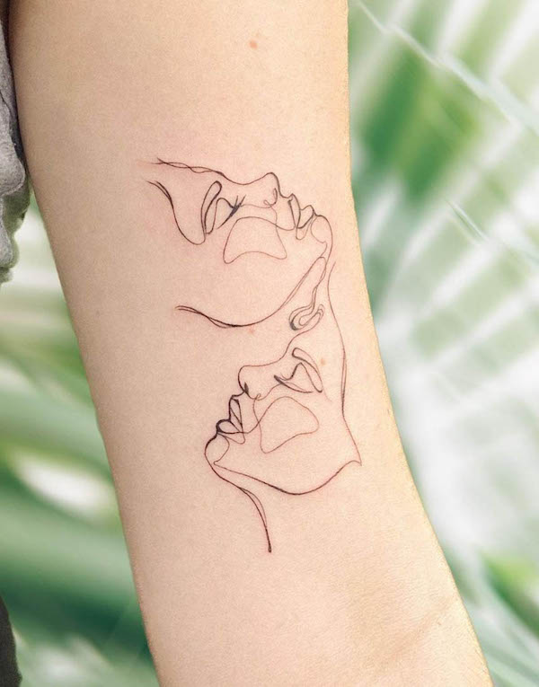 Connected souls one-line tattoo by @wilde.tinte