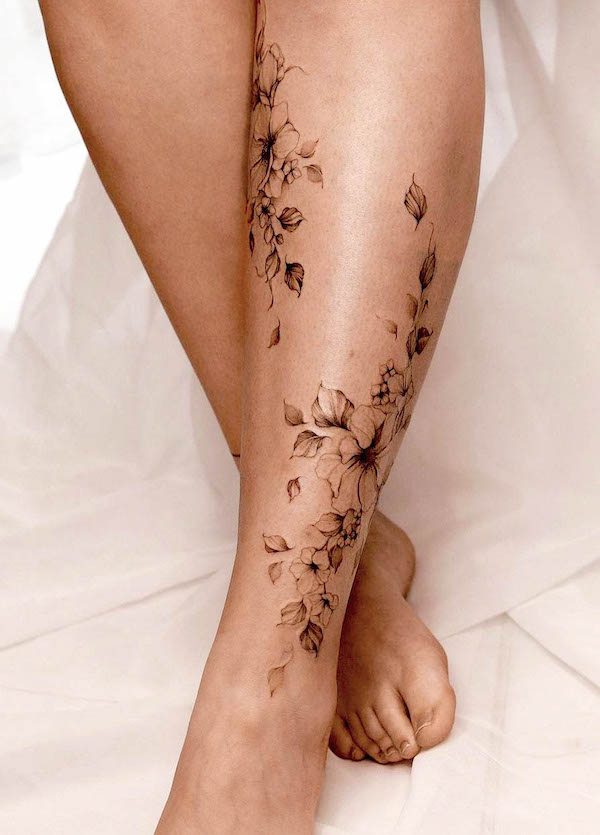 Black & White leg sleeve  Leg tattoos women, Full leg tattoos, Leg tattoos