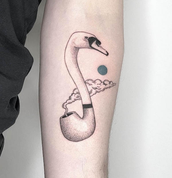 Swan pipe by @modul.schwarz
