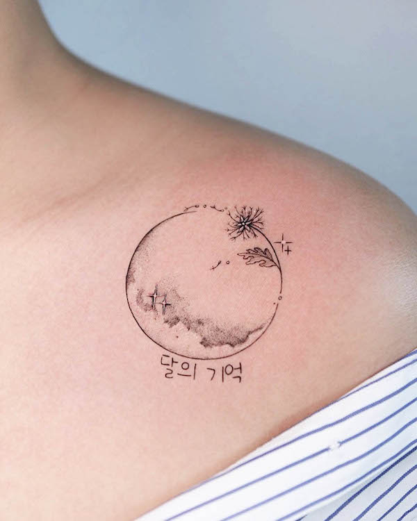 Moon and dandelion tattoo by @yeowool_tattooer